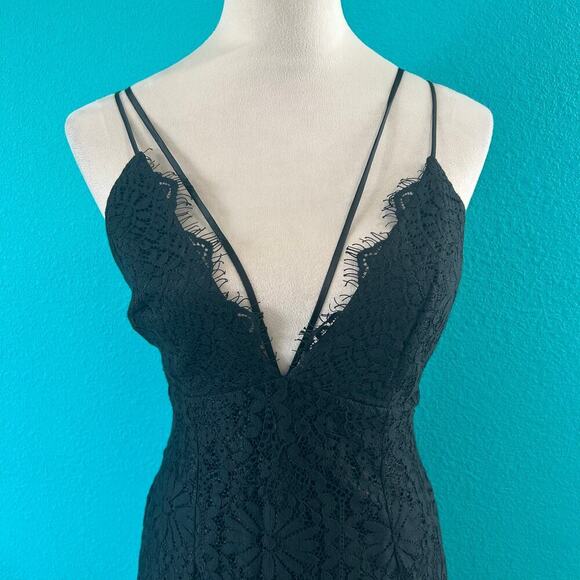 Bardot Black Lace V-Neck Bodycon Lace Dress Strappy Cocktail Party Size 4/XS - Picture 4 of 7